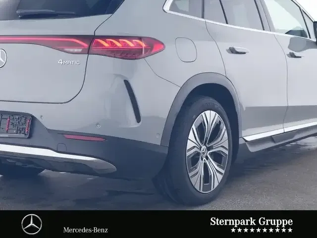 Mercedes-Benz EQE SUV