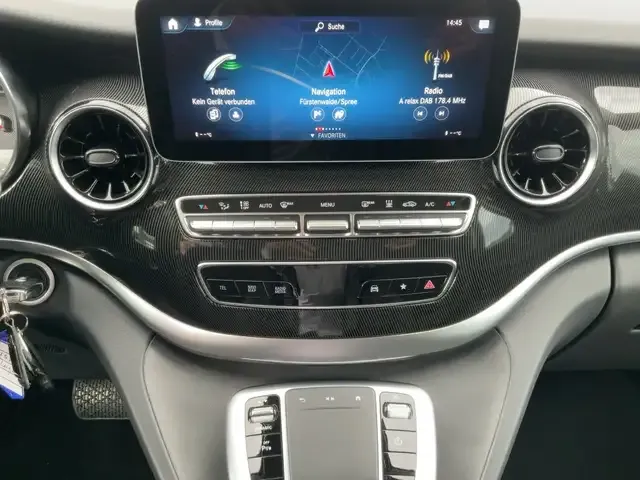 Mercedes-Benz EQV 300