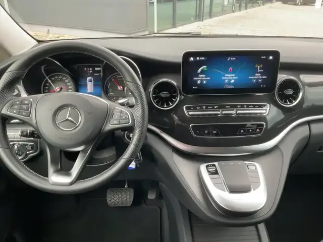 Mercedes-Benz EQV 300