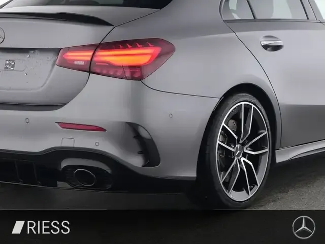 Mercedes-Benz A 35 AMG