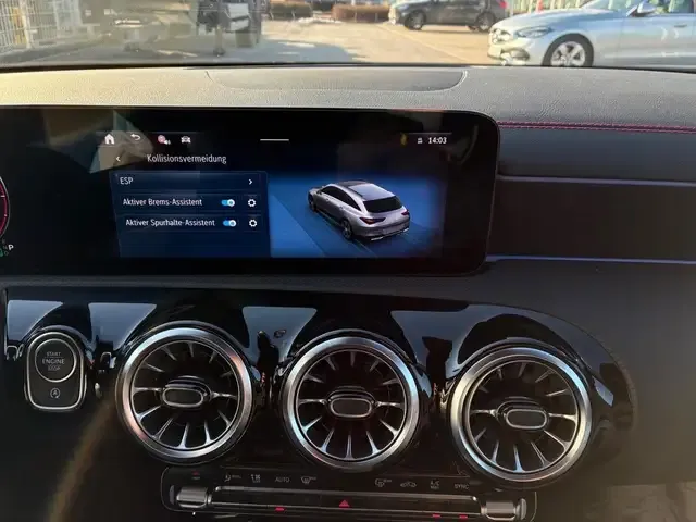 Mercedes-Benz CLA 200