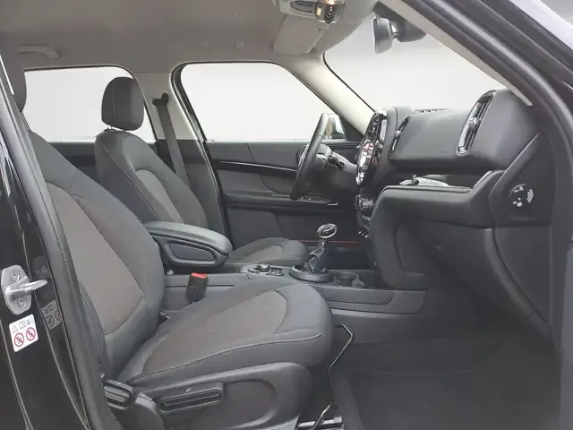 MINI Cooper SE Countryman