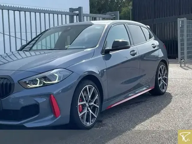 BMW 128