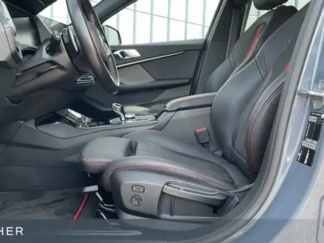 BMW 128