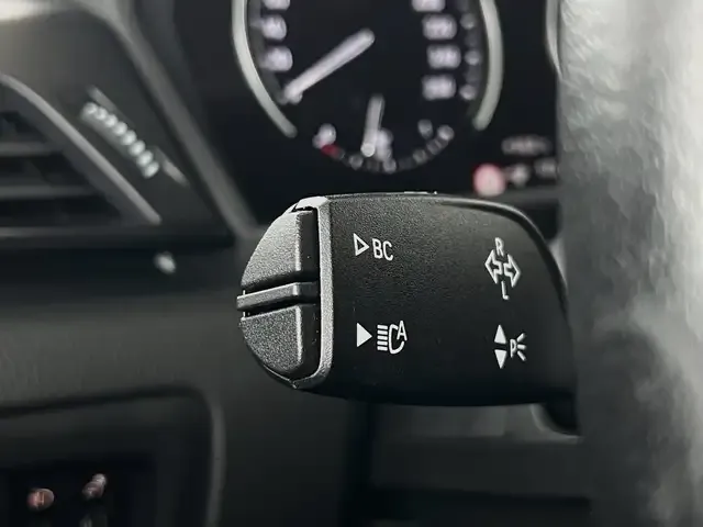 BMW 225