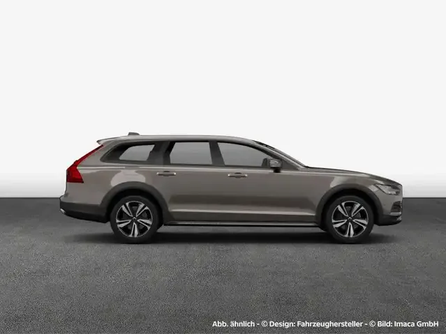 Volvo V90 Cross Country