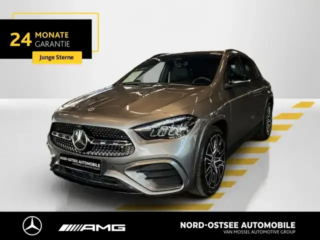 Mercedes-Benz GLA 200