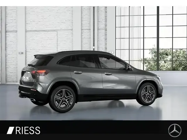 Mercedes-Benz GLA 200