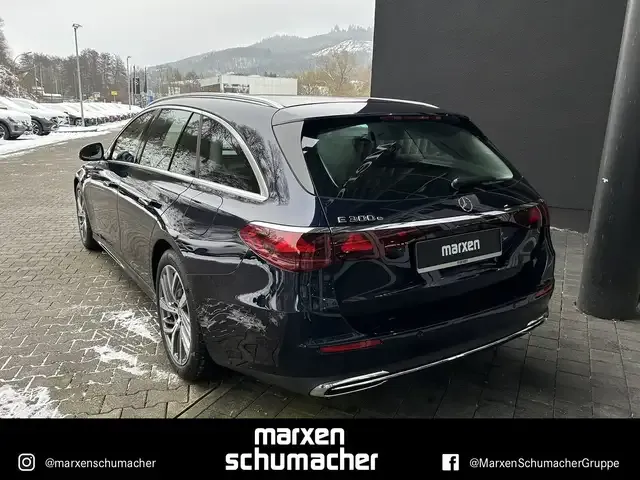 Mercedes-Benz E 300
