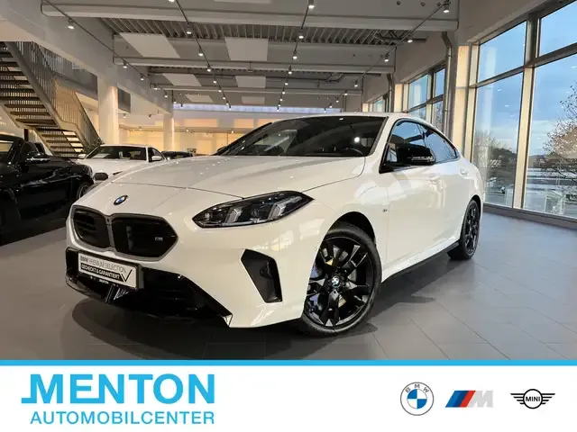 BMW 235