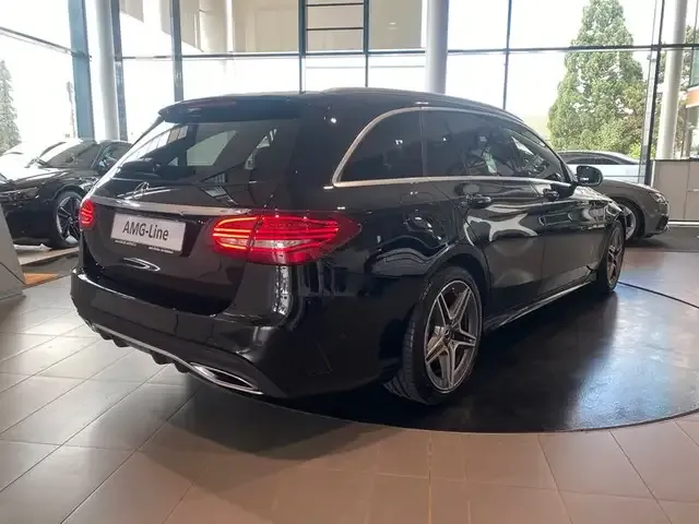 Mercedes-Benz C 220