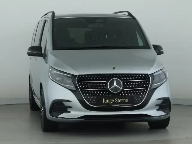 Mercedes-Benz V 250