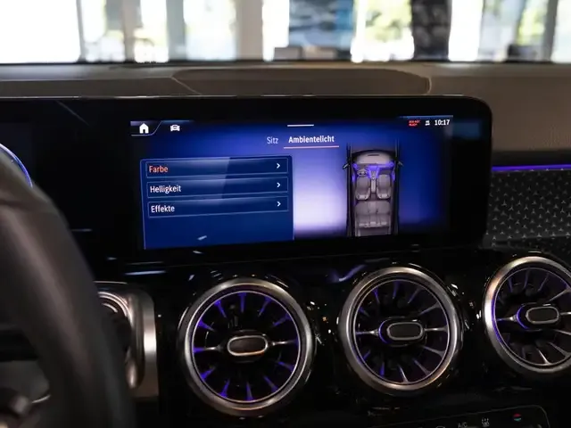 Mercedes-Benz EQB 300