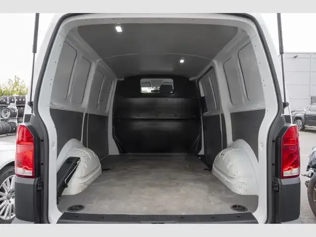 Volkswagen T6.1 Transporter