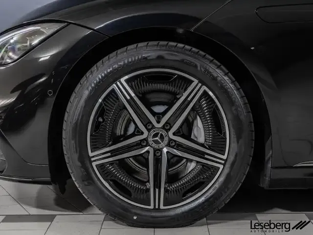 Mercedes-Benz EQE 350