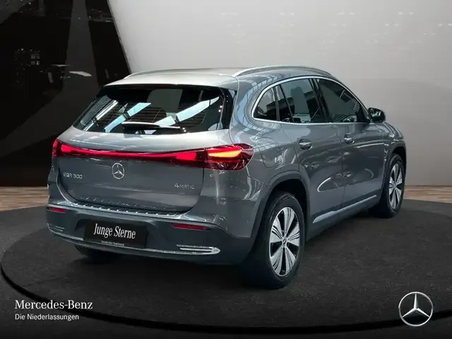 Mercedes-Benz EQA 300