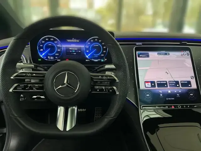 Mercedes-Benz EQS