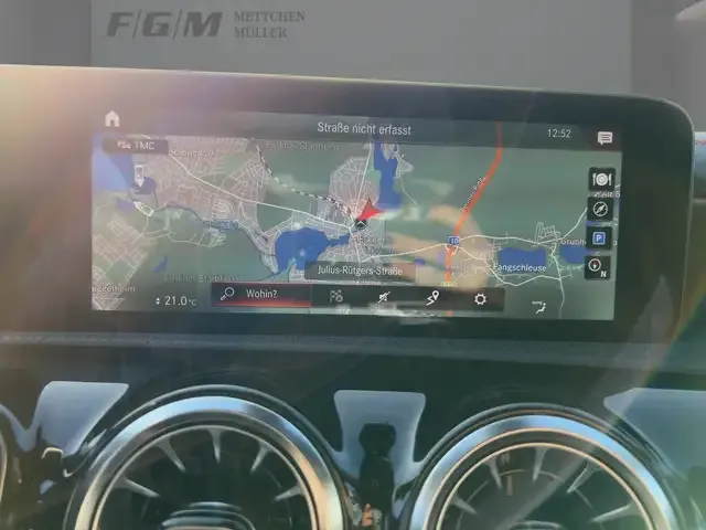 Mercedes-Benz CLA 220