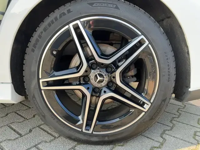 Mercedes-Benz CLA 220