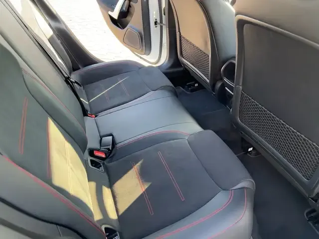 Mercedes-Benz CLA 220