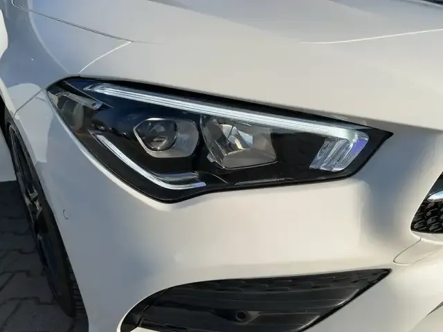 Mercedes-Benz CLA 220