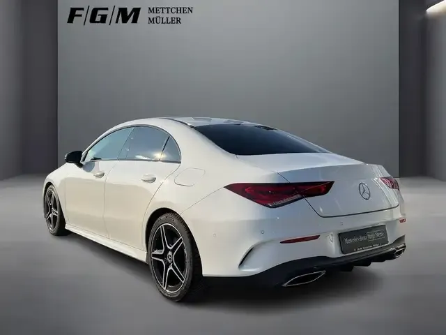 Mercedes-Benz CLA 220