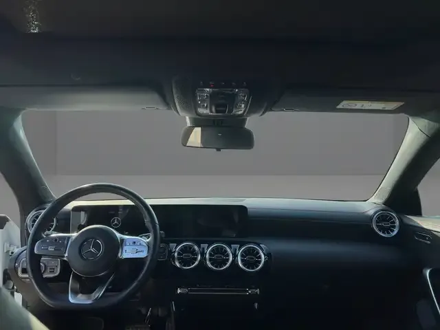 Mercedes-Benz CLA 220