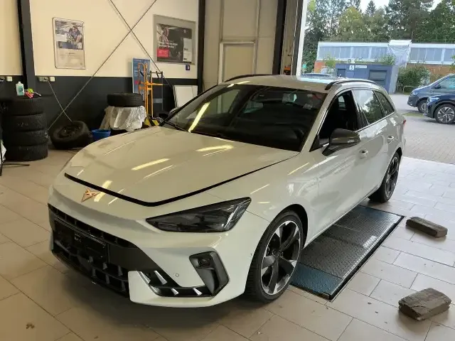 CUPRA Leon