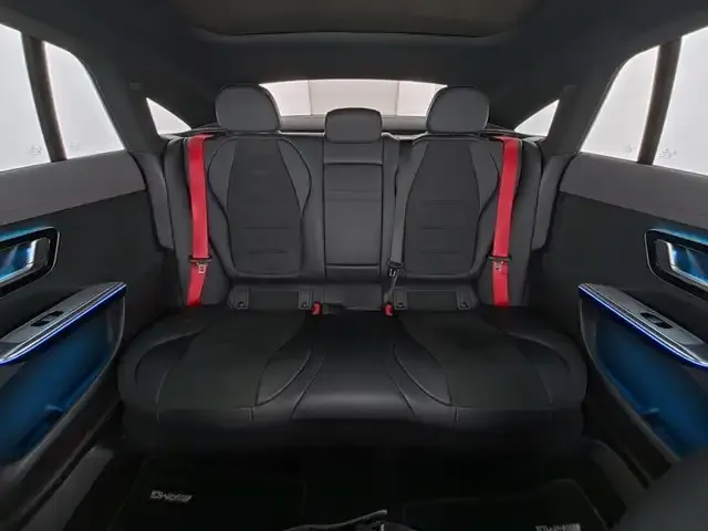 Mercedes-Benz EQE 350