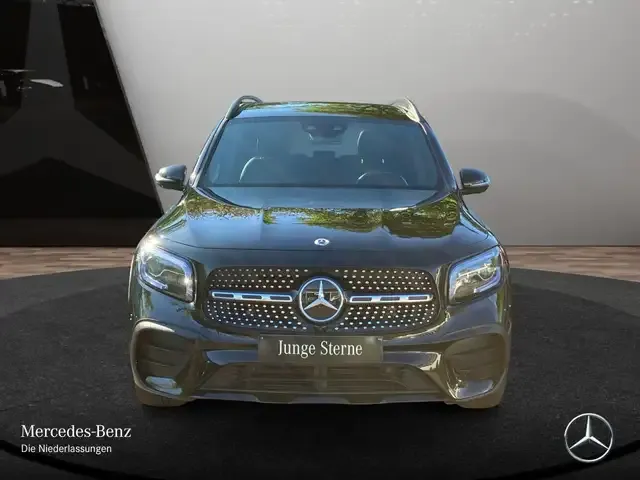 Mercedes-Benz GLB 220