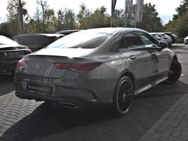 Mercedes-Benz CLA 250