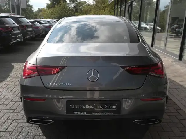 Mercedes-Benz CLA 250
