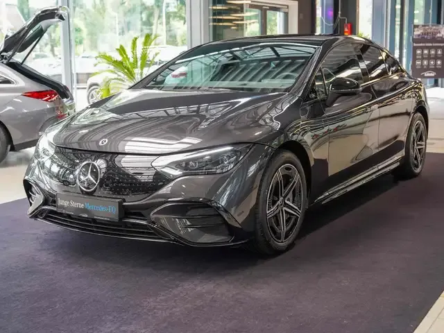 Mercedes-Benz EQE 300