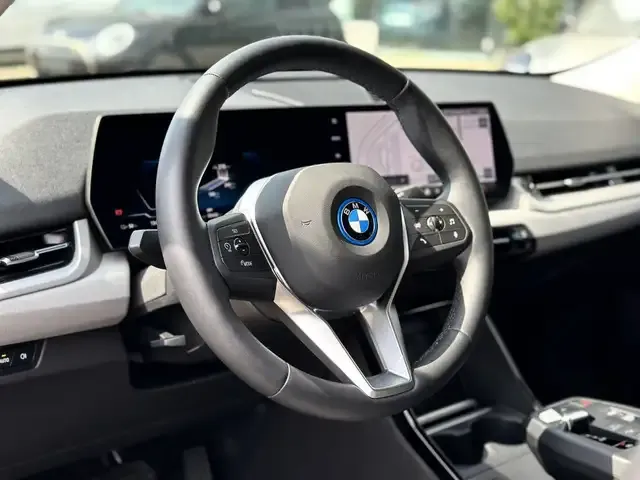 BMW iX2