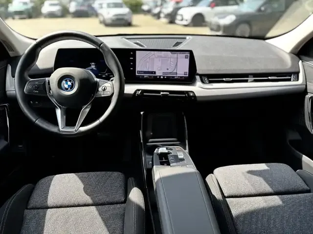 BMW iX2
