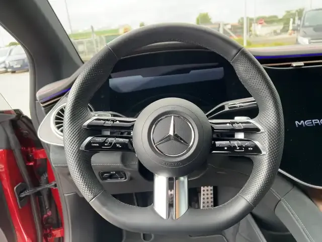 Mercedes-Benz EQE 500