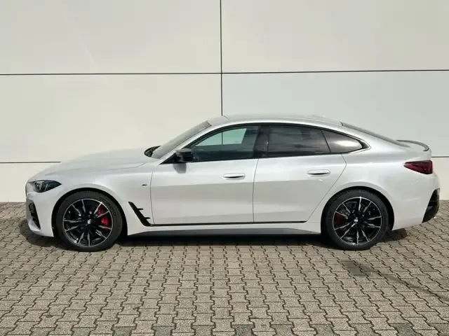 BMW 440