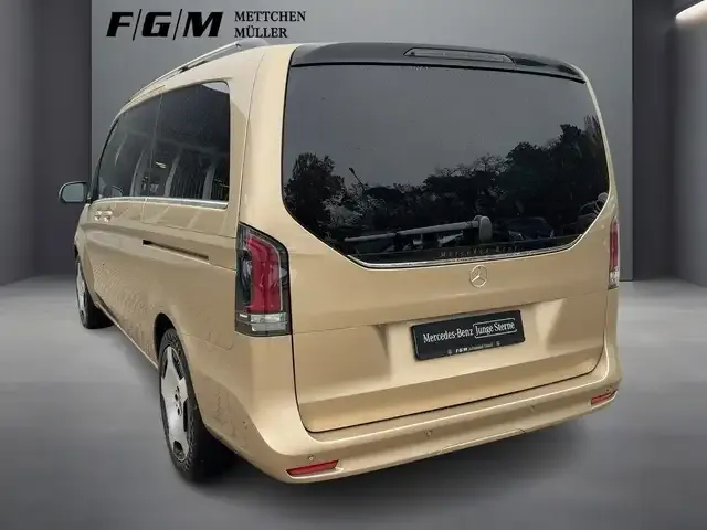 Mercedes-Benz V 250
