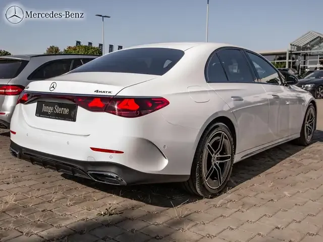 Mercedes-Benz E 200