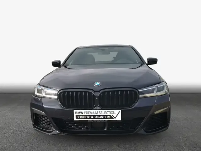 BMW M550
