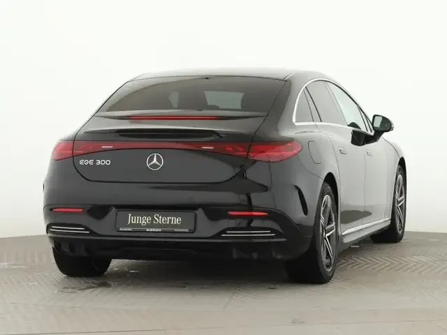 Mercedes-Benz EQE 300