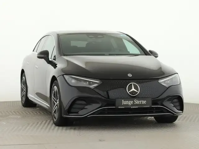 Mercedes-Benz EQE 300