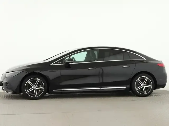 Mercedes-Benz EQE 300