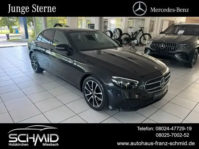 Mercedes-Benz E 220