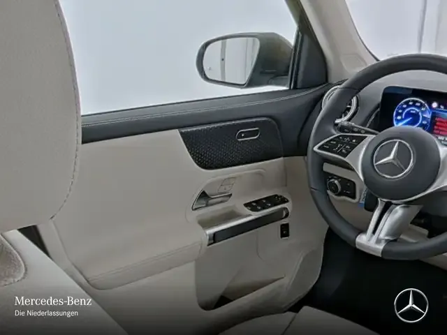 Mercedes-Benz EQB 250