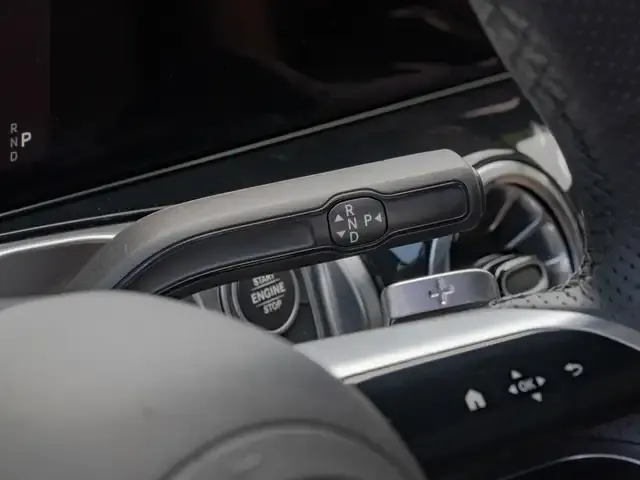 Mercedes-Benz GLB 220