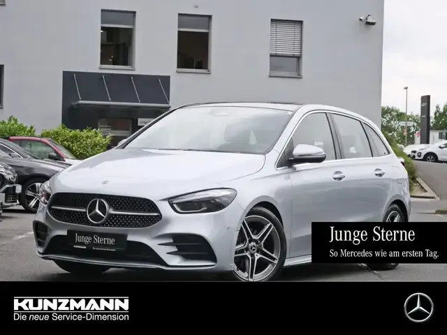 Mercedes-Benz B 200