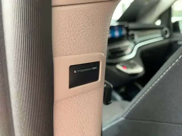 Mercedes-Benz EQV 300