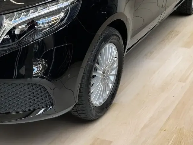 Mercedes-Benz EQV 300