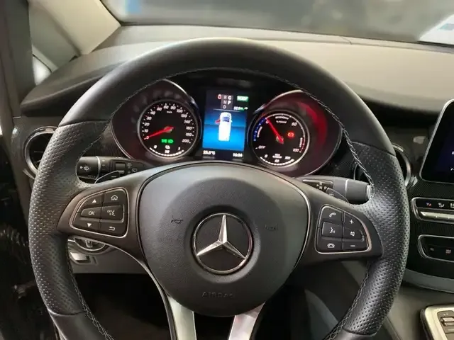 Mercedes-Benz EQV 300